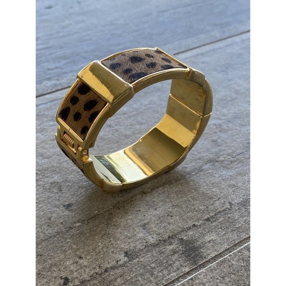 J. Crew Bracelet Cuff Clamp Animal Leopard Print Fur Gold Tone - Picture 5 of 12